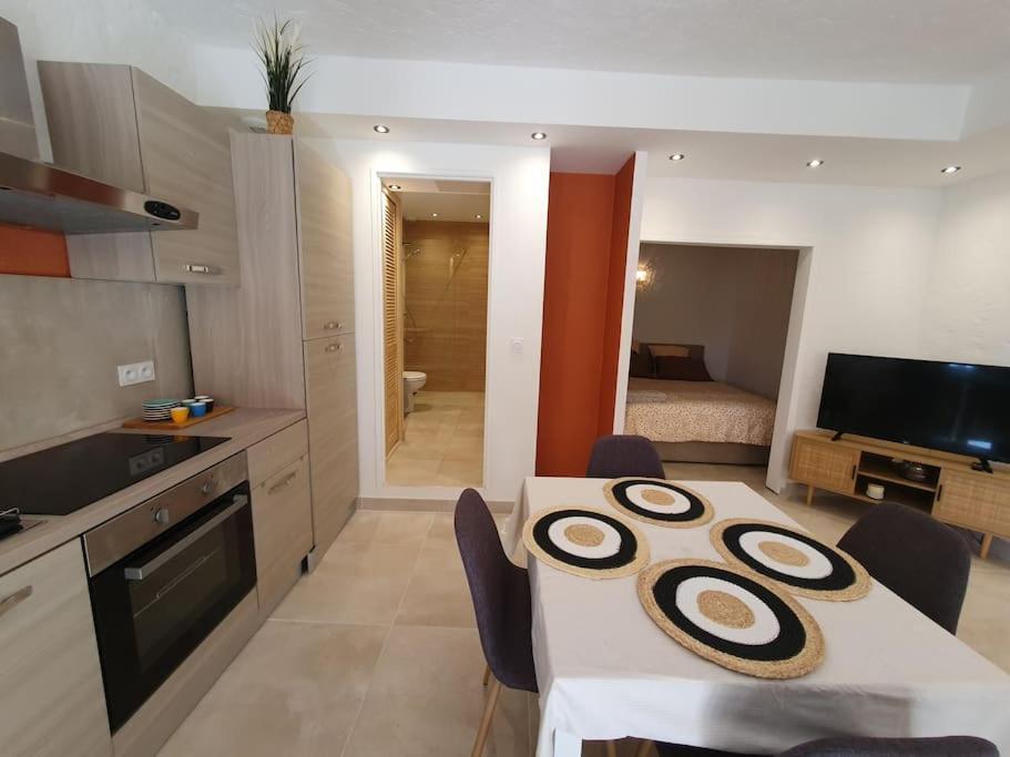 Appartement 30 M De La Plage Grimaud Extérieur photo